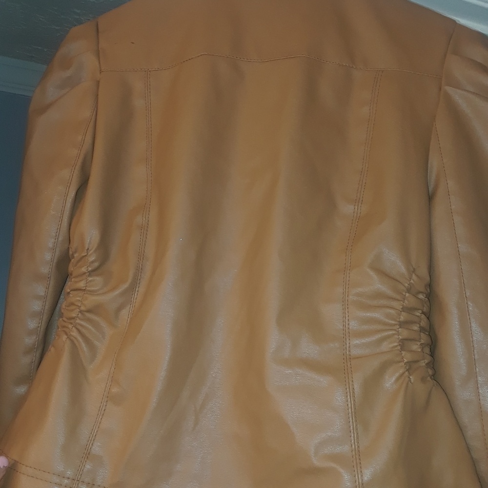 Jacket - Picture 3 of 3